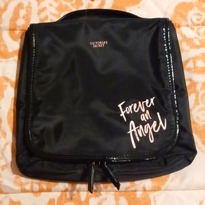 **HOST PICK**  NWT Victoria's Secret Travel Bag